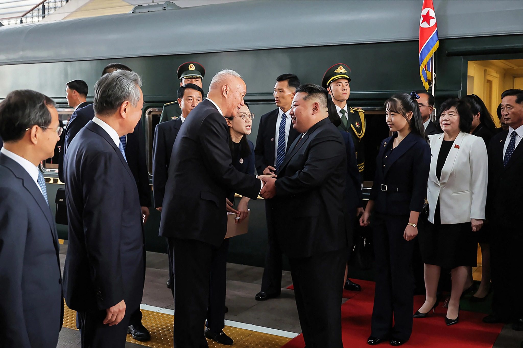 Kim Ju-ae: Con gái Kim Jong-un ngày càng nổi bật trên truyền thông 2 543512889 1109178377974258 6489922656129852934 n