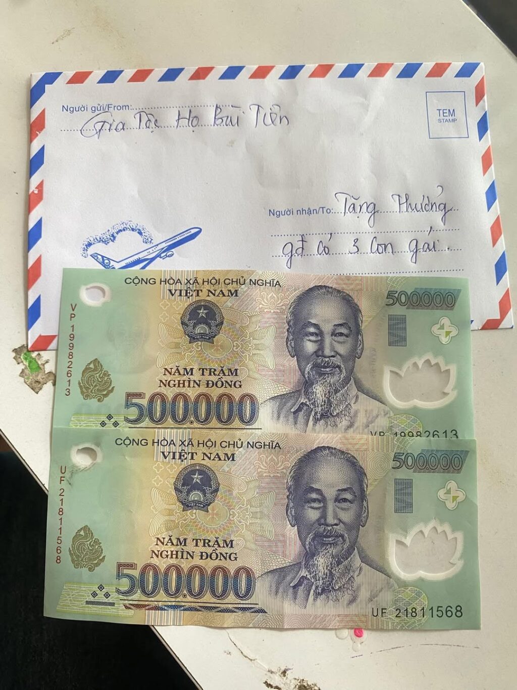 Gia đình vui mừng nhận thưởng 1 triệu đồng nhờ có 3 cô con gái 2 544885583 1120804650150730 4718739593048781674 n