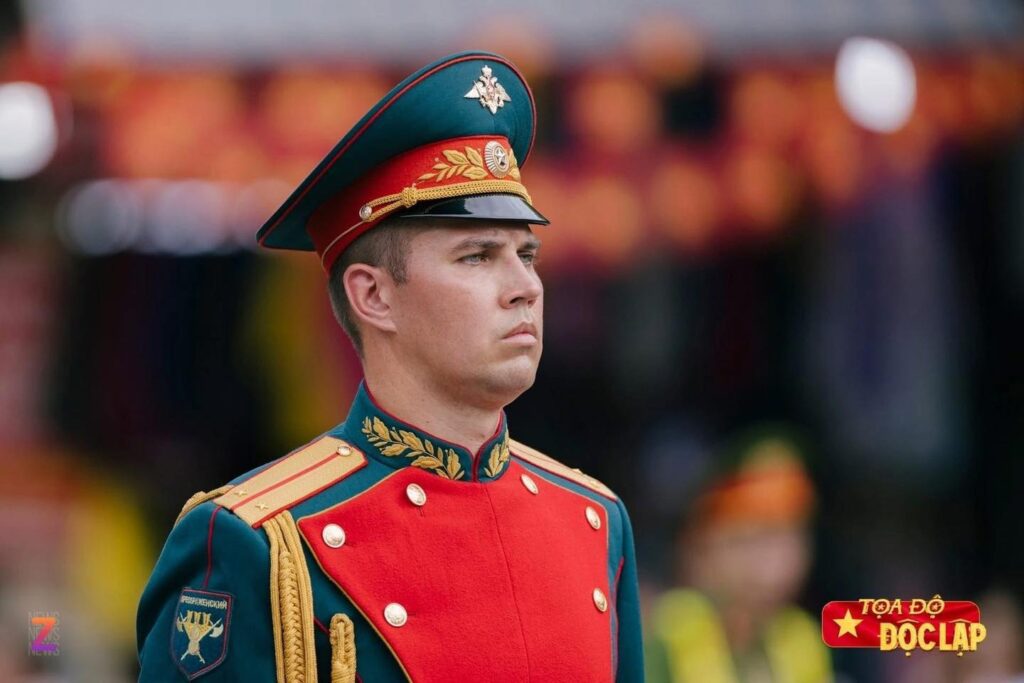 Chỉ huy quân nhân Nga mang quà Việt về tặng vợ 2 545005068 1205897944902096 808241862850103126 n