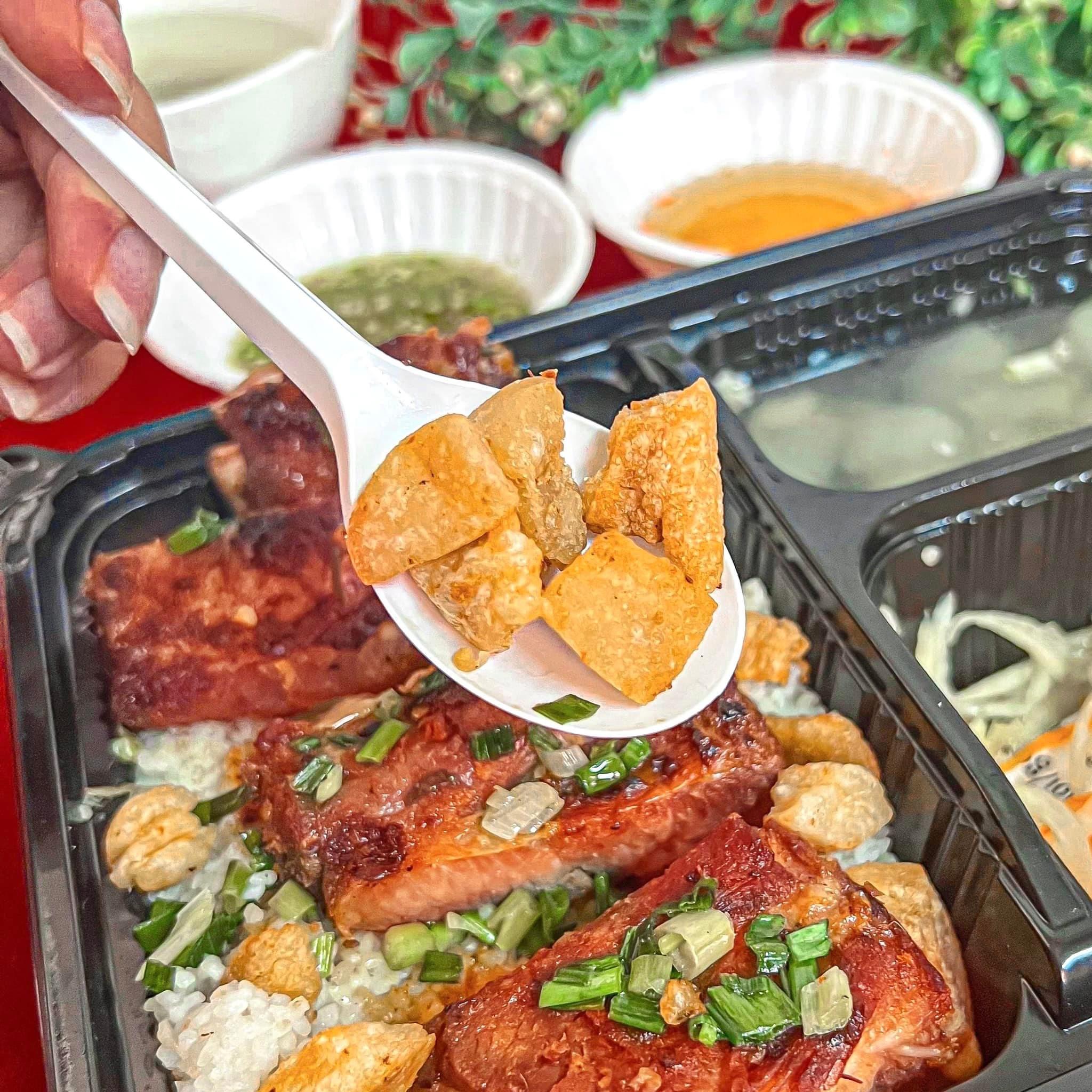 Khám Phá Cơm Tấm Sà Bì Chưởng Tại Sài Gòn 4 545642096 804368098773921 9108592299882674893 n
