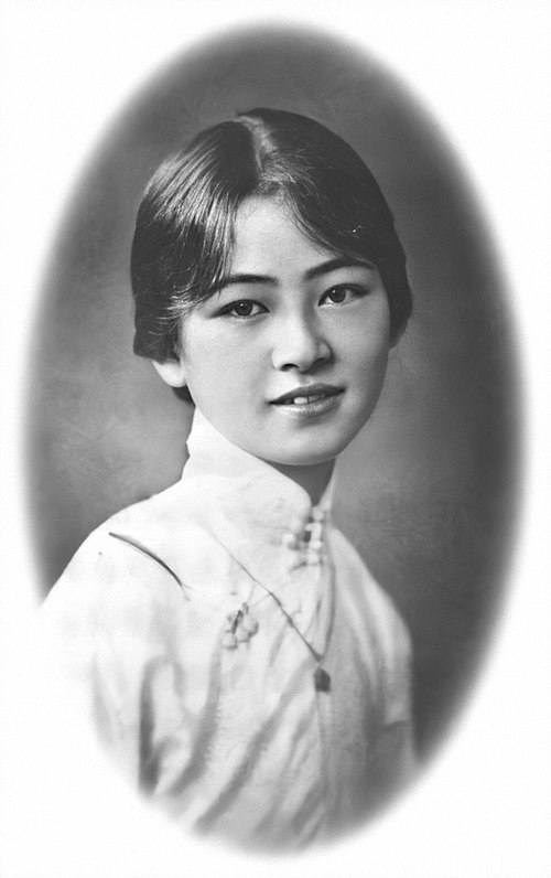 Lâm Huy Nhân: Cuộc chuyển giới gây tranh cãi trong giới nghệ thuật 2 545831359 786981914499372 7776044261624061275 n