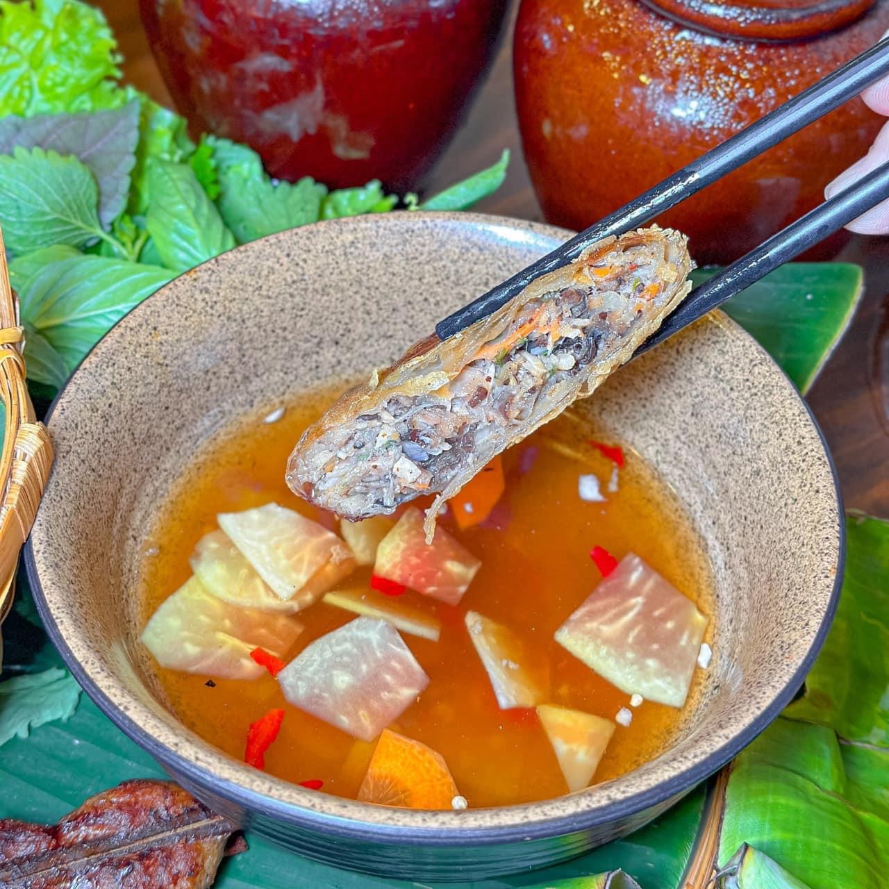 Khám Phá Tiệm Bún Chả Ô Kìa Tại Sài Gòn 6 545897717 804378635439534 2435858935476811562 n