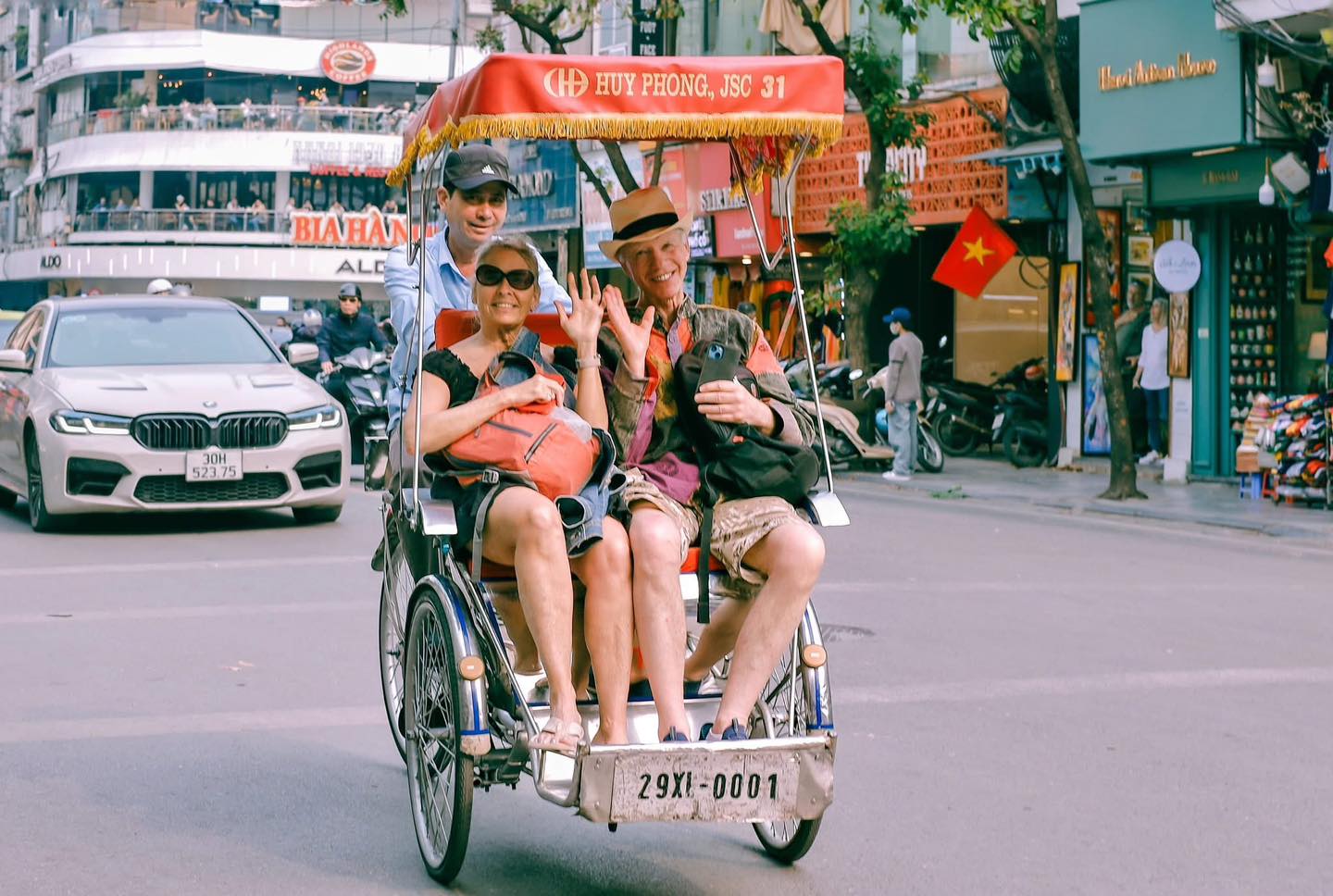 Khám Phá Vẻ Đẹp Việt Nam Qua Những Khoảnh Khắc Bình Dị 6 546513245 1131120985880562 6042286774667656907 n