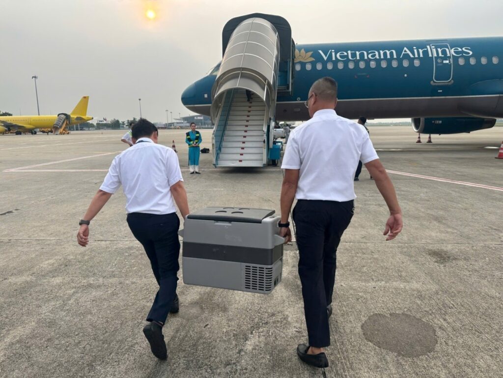 Chuyến bay đặc biệt mang trái tim hiến tặng đến Huế 2 546563859 1113804534178309 1282177527569897878 n