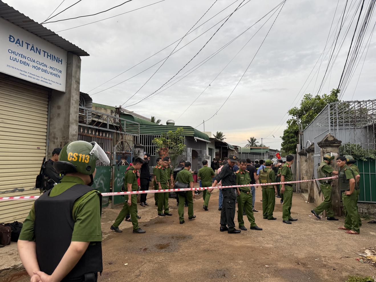 Đắk Lắk: Truy bắt nghi phạm gây thương vong cho 4 người 3 547010415 1125266223037906 4170933764776230670 n