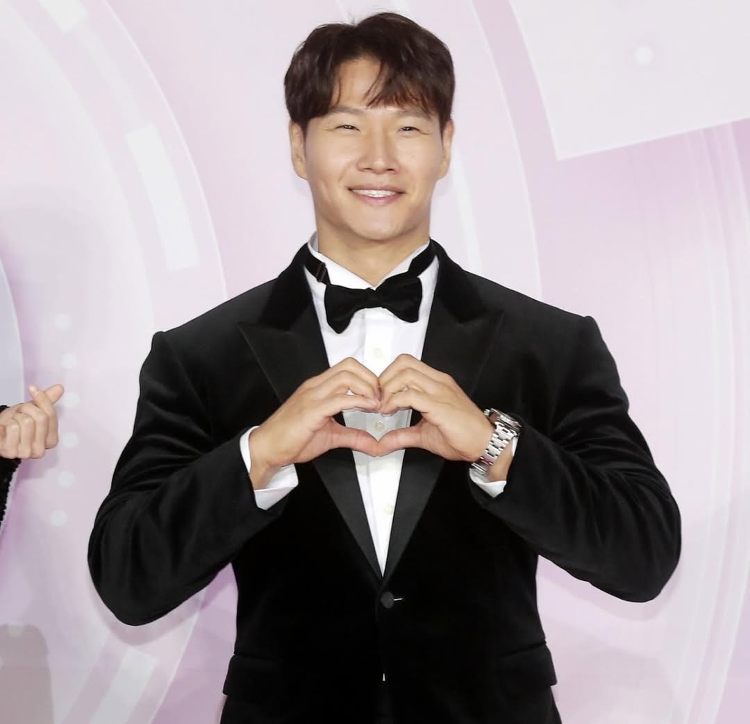 Kim Jong Kook gây xúc động khi hát Loveable tại đám cưới 2 548211282 1086265086924024 6648465893494127759 n
