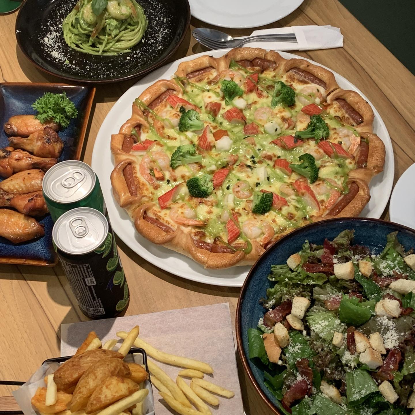 Pizza Hải Sản Pesto Xanh Full Topping đã trở lại! 3 548227389 1183939763766732 9005822620144552118 n
