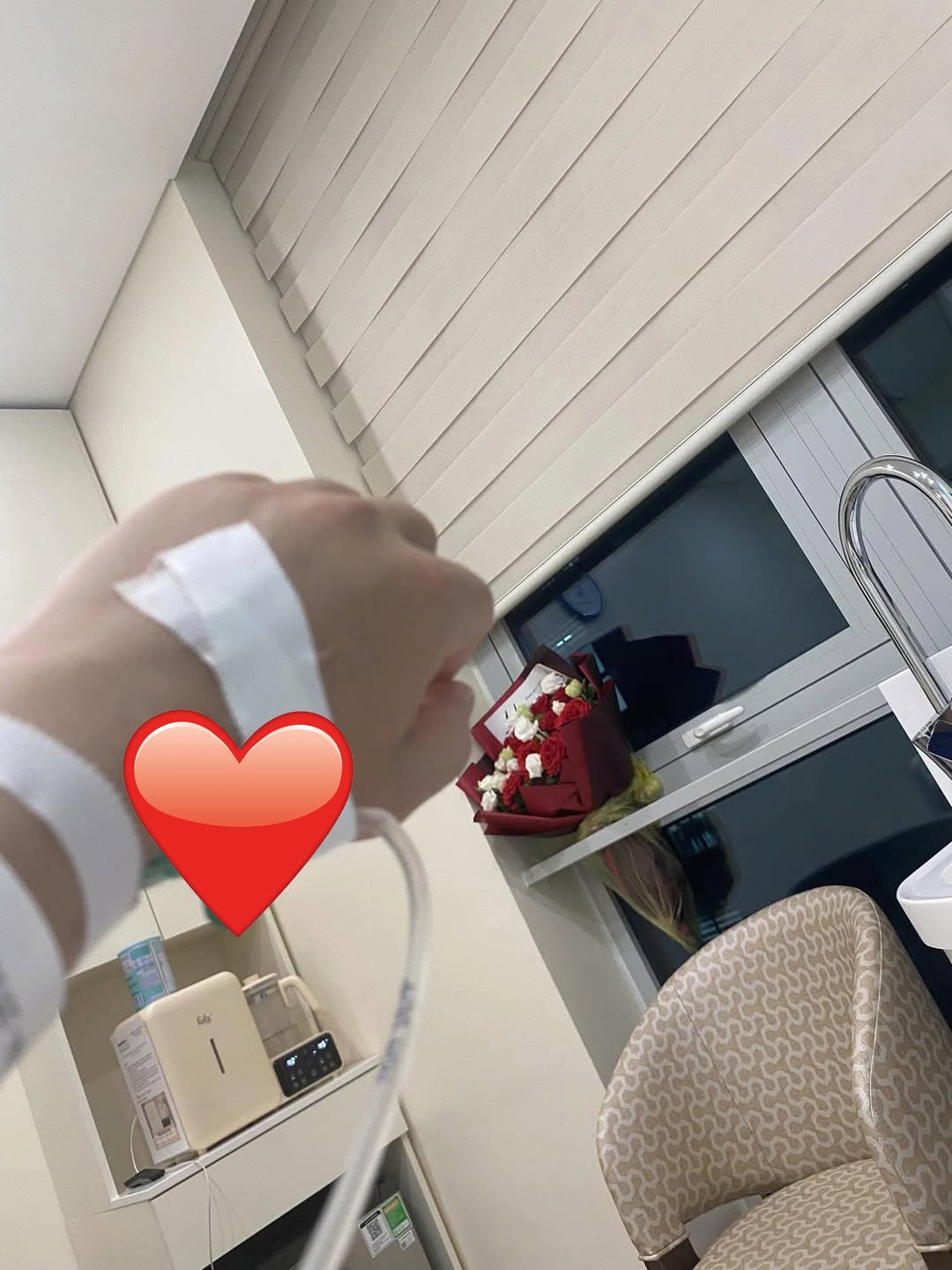 Khoảnh khắc lãng mạn từ bố sau khi sinh con 2 548309706 1128748809356314 6115933355824166807 n