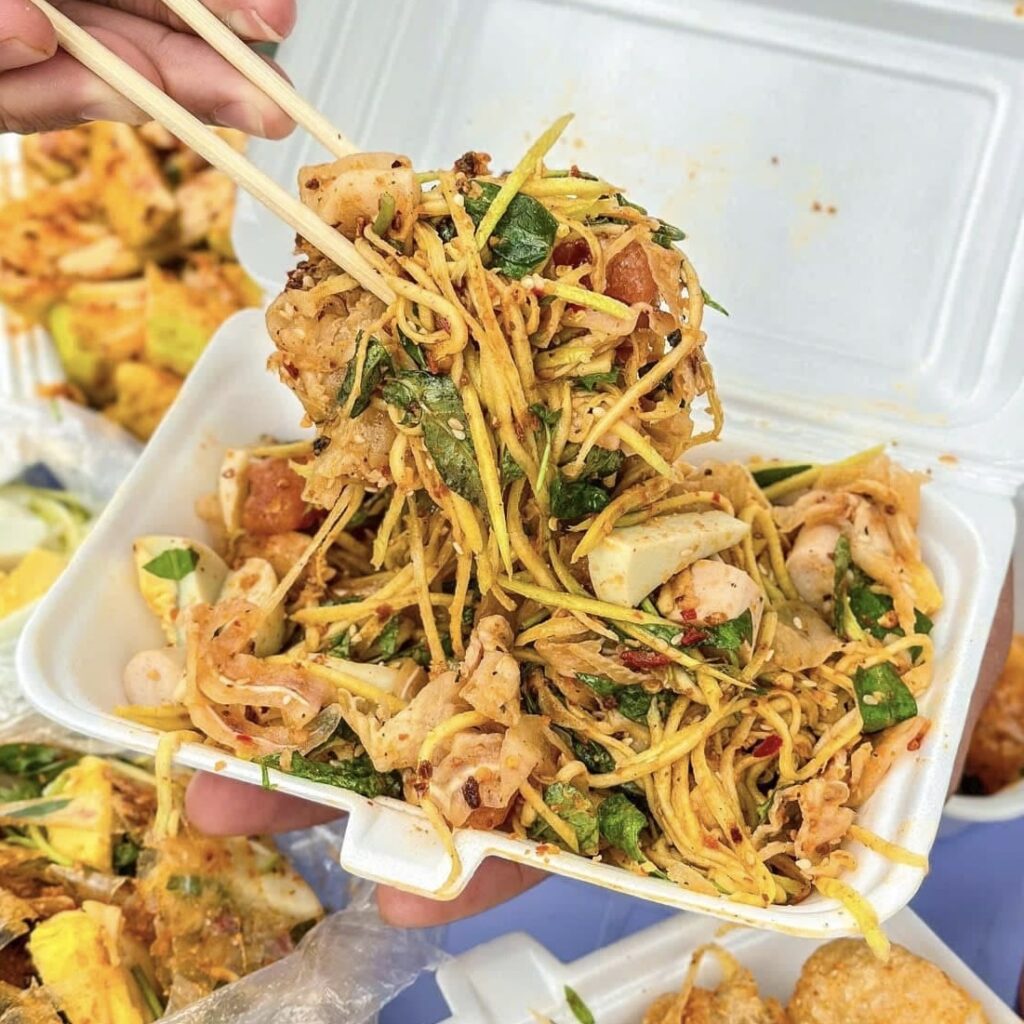 Khám Phá Gánh Bánh Tráng Trộn Cô Thủy Siêu Cuốn Tại Sài Gòn 2 548333818 811094791434585 6787545812805314352 n
