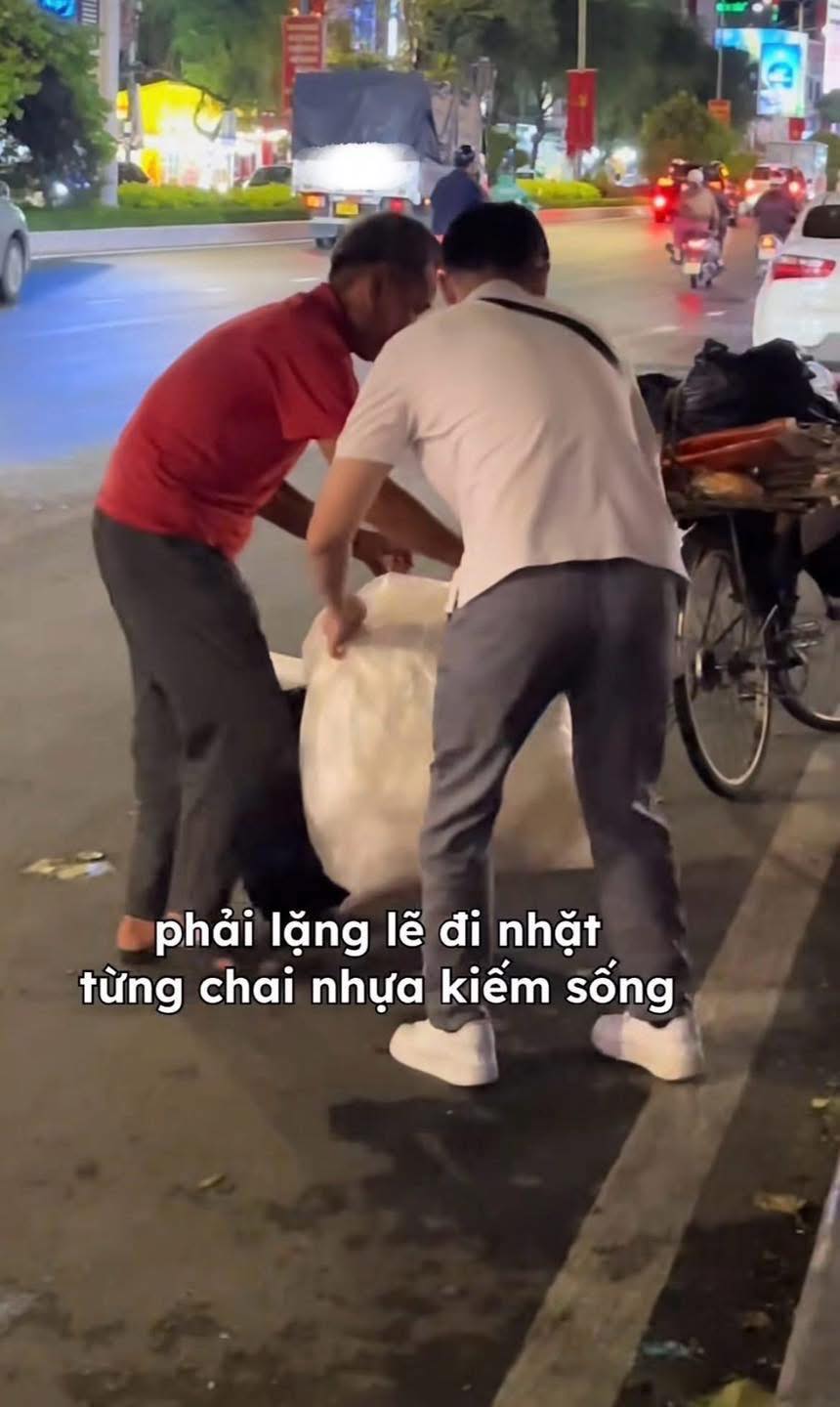 Cuộc hội ngộ thầy trò đầy xúc động giữa phố thị 3 548745249 1234505415388701 2917458927509380855 n