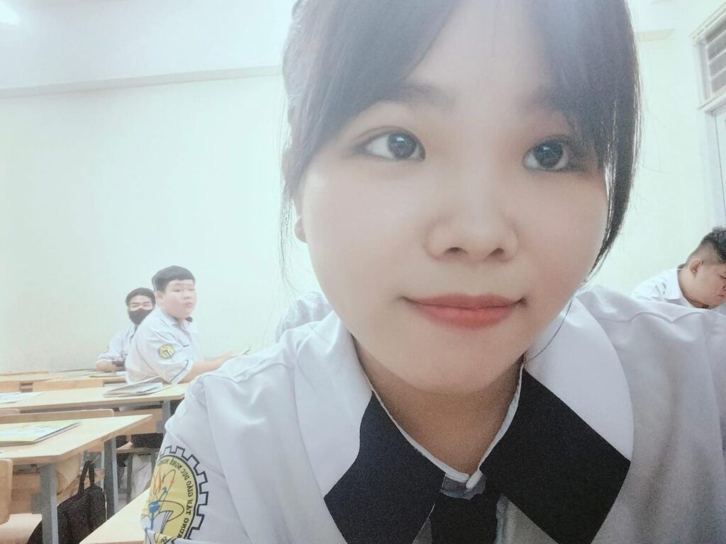 Hành Trình Trở Lại Ghế Nhà Trường Của Cô Gái 22 Tuổi 2 548757440 1319977876520309 3572192017033722996 n