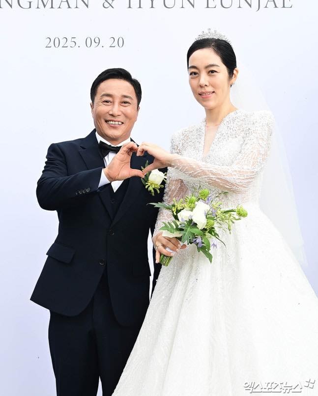 Đám cưới Kim Byung Man: Tái hôn với tình đầu đầy bất ngờ 3 549175672 1091792693037930 2026634116521699147 n