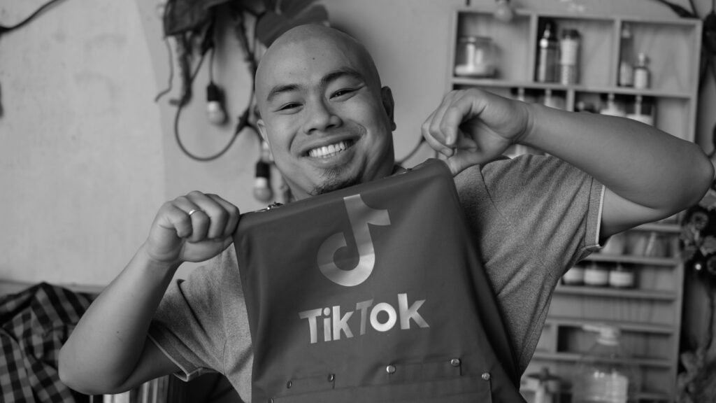 Xót xa trước sự ra đi của Youtuber Giao Heo 2 550235037 1119379900287439 8399307249704757363 n