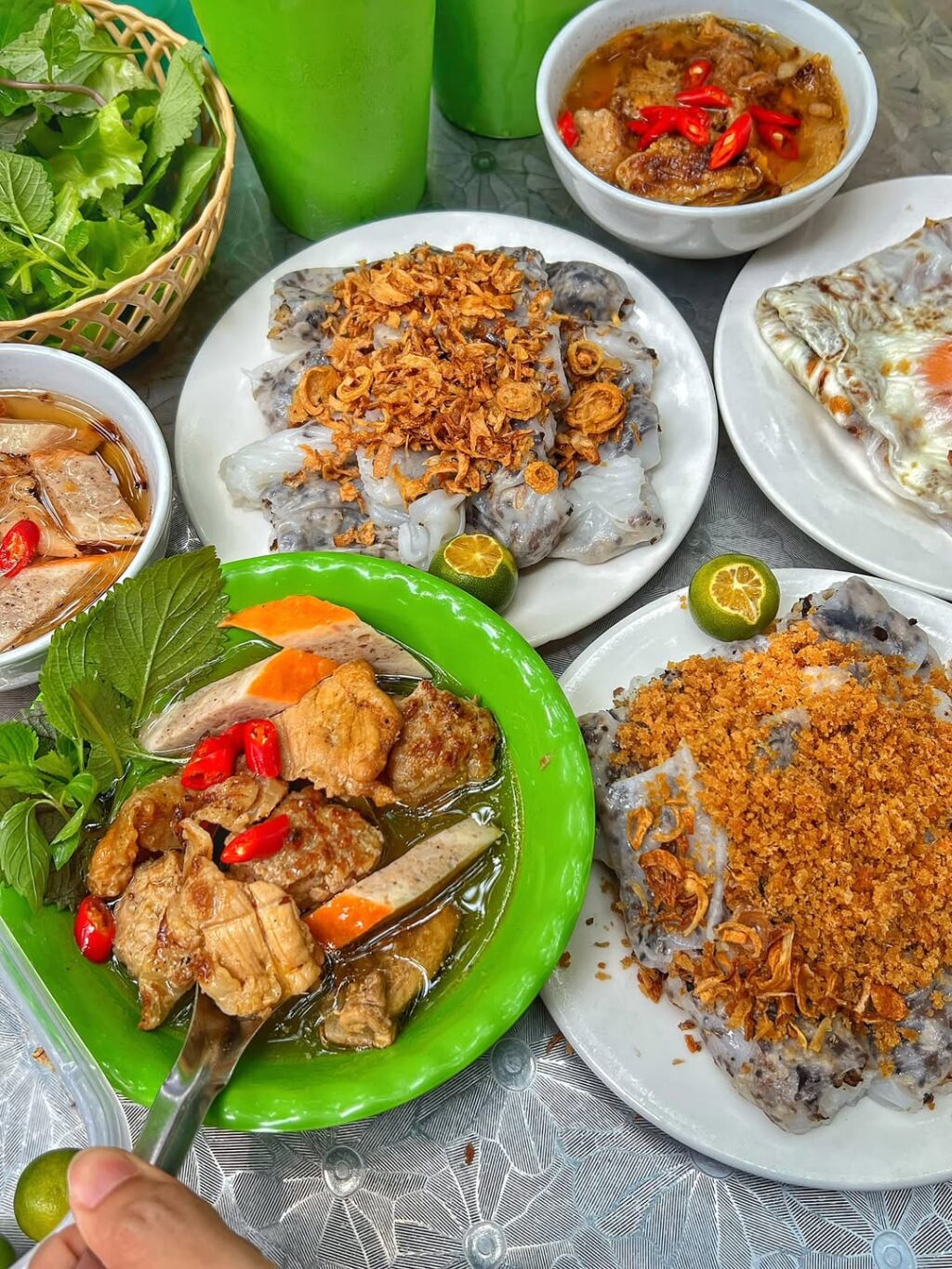 Khám Phá Quán Bánh Cuốn Thịt Nướng Ruốc Tôm Ngon Đỉnh Tại Hà Nội 2 550981631 815183111025753 4740386022158019703 n