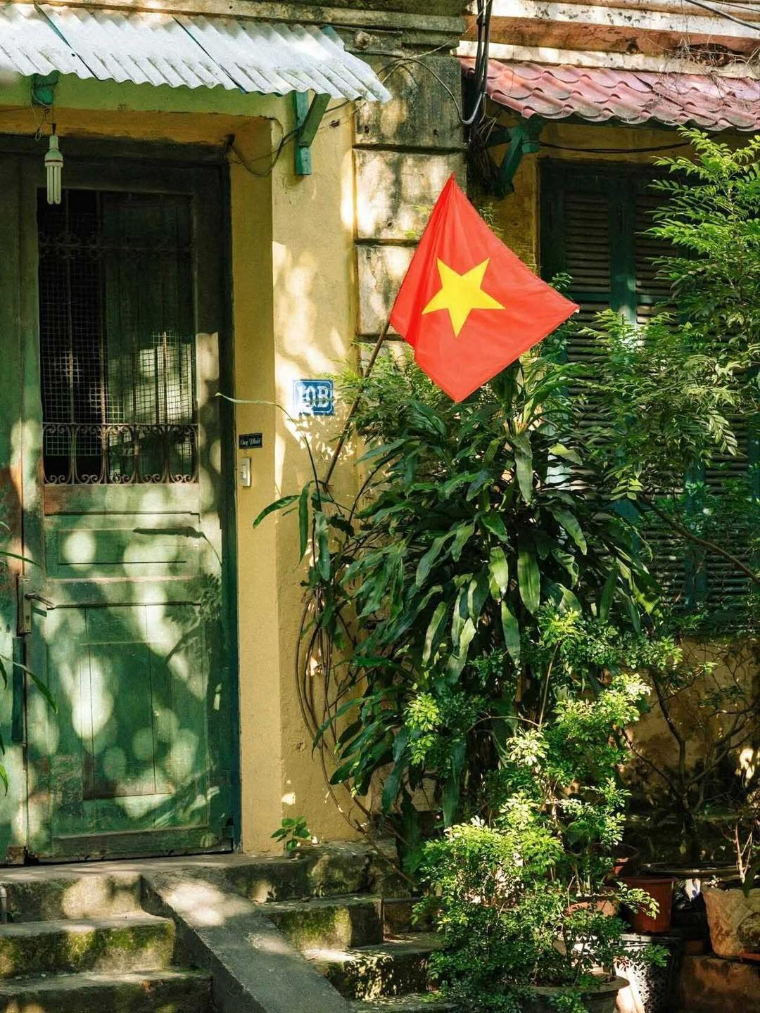 Mùa thu Hà Nội: Hương sắc và nỗi nhớ 4 552848586 1133627428868452 5399588318701119106 n