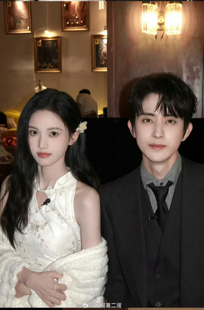 Bất Nhị Chi Thần: Dàn Diễn Viên Đáng Chờ Đợi Trên iQiyi 2 552903568 707991768925060 6033196027297241657 n