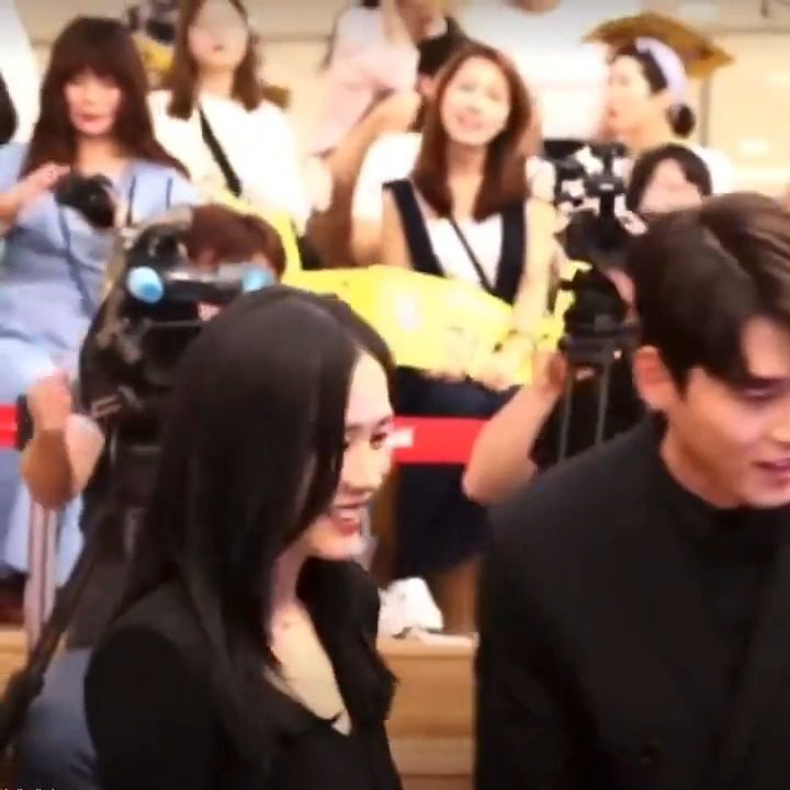 Tình yêu của Hyun Bin và Son Ye Jin khiến fan xốn xang 2 553455031 774318315203649 8044692282374697855 n