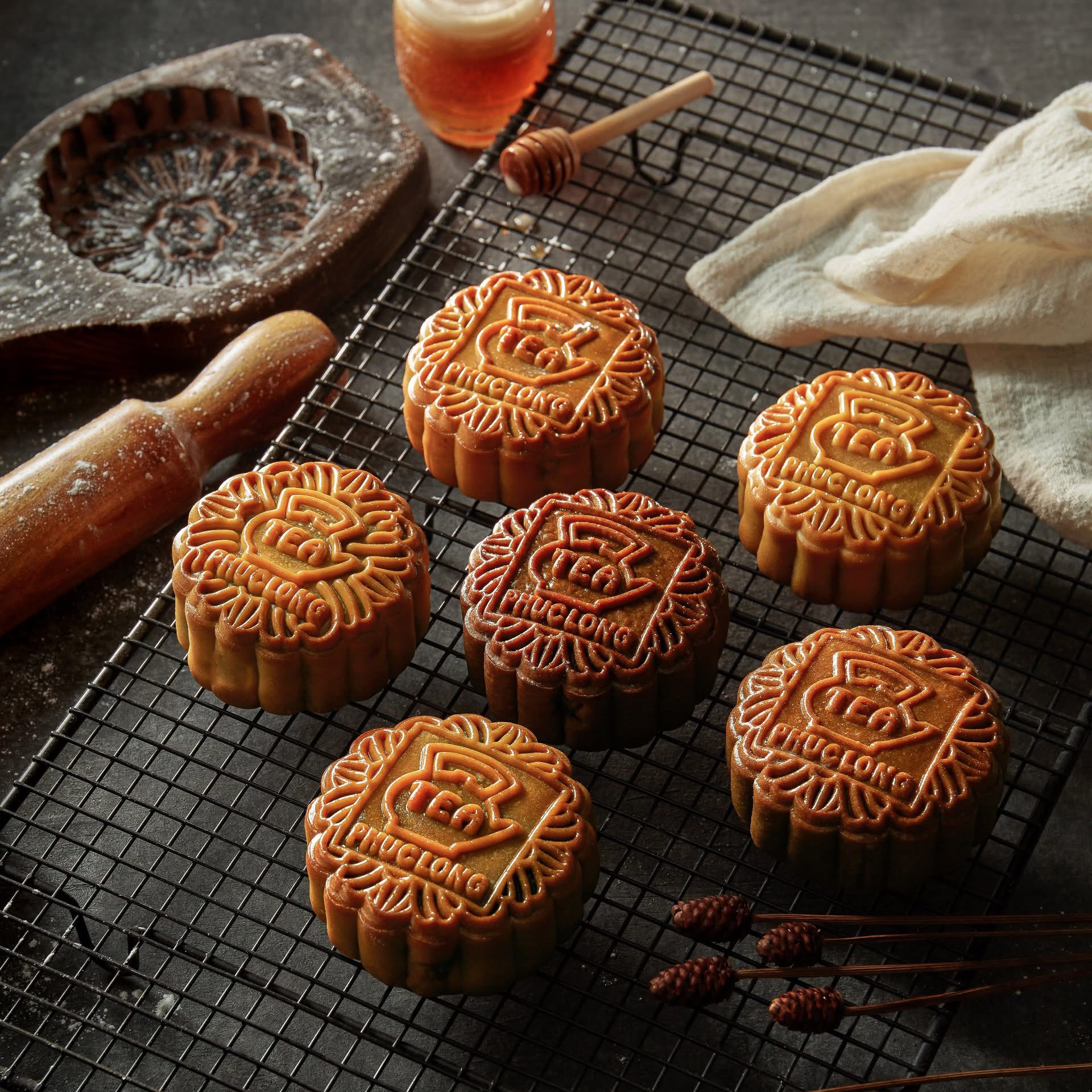 Bánh Trung Thu Phúc Long - Hương Vị Đoàn Viên Ngày Rằm 5 554210330 816828780861186 5280573386679868871 n