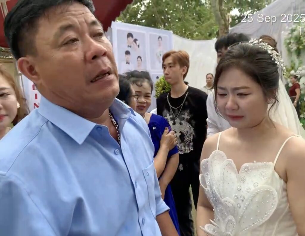 Cảm động khoảnh khắc ông bố Nghệ An tiễn con gái lấy chồng 2 554290277 1125241883034574 4719477177017899253 n