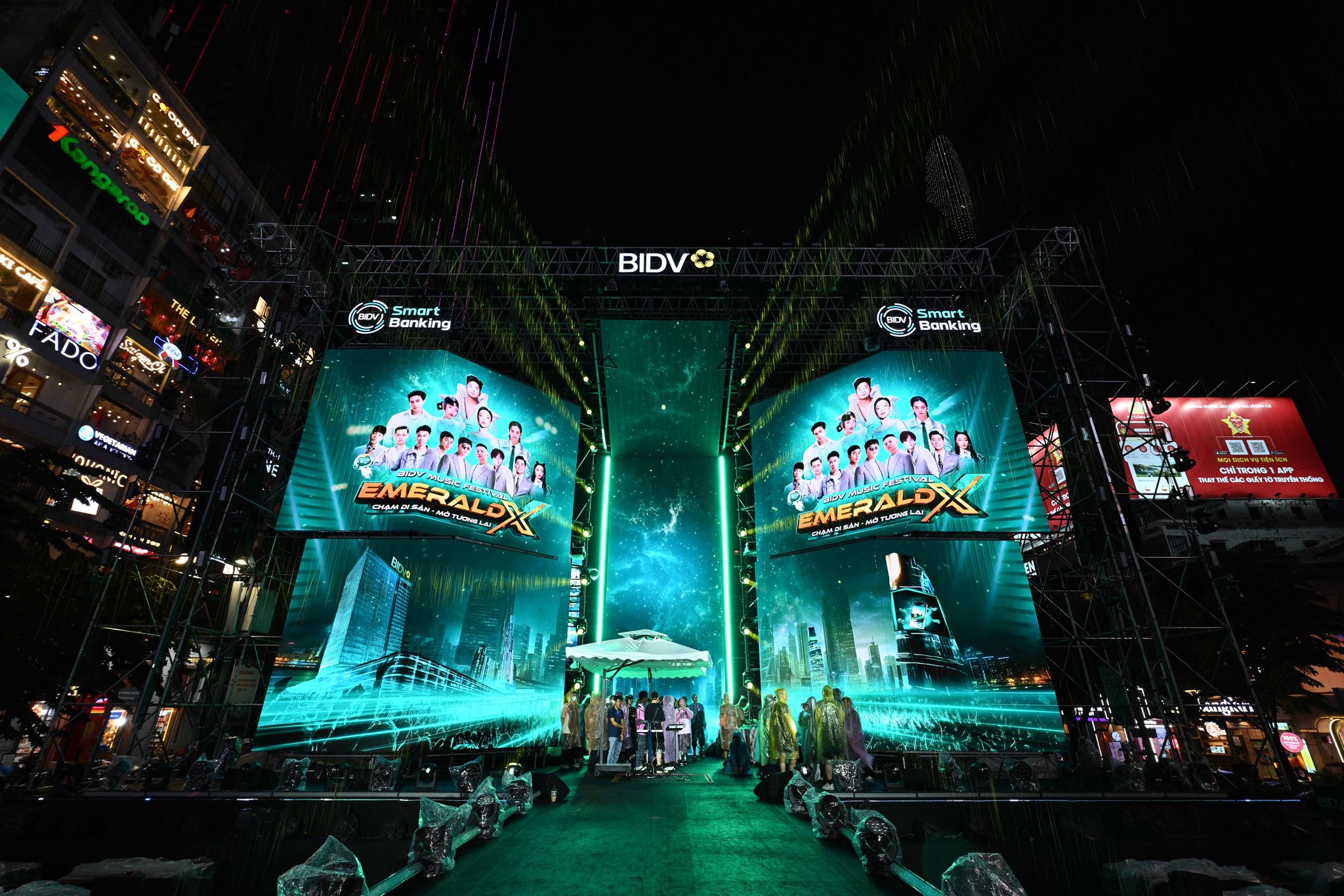Đại Tiệc Âm Nhạc BIDV Music Festival - Đêm Bùng Nổ Tại Phố Đi Bộ 4 554835265 1229323045899980 8899283873894509266 n