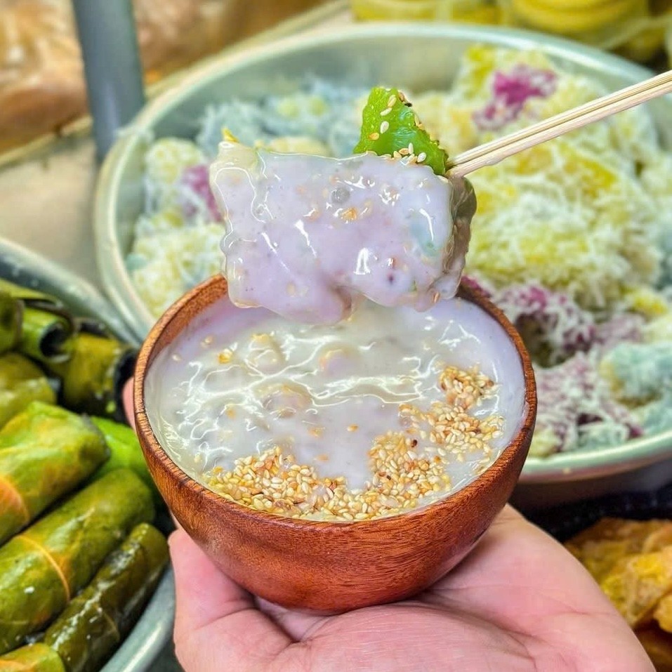 Khám Phá Tiệm Bánh Trái Miền Tây Ngon Nức Tiếng Tại Sài Gòn 6 554994867 816831894194208 6005685727326168422 n