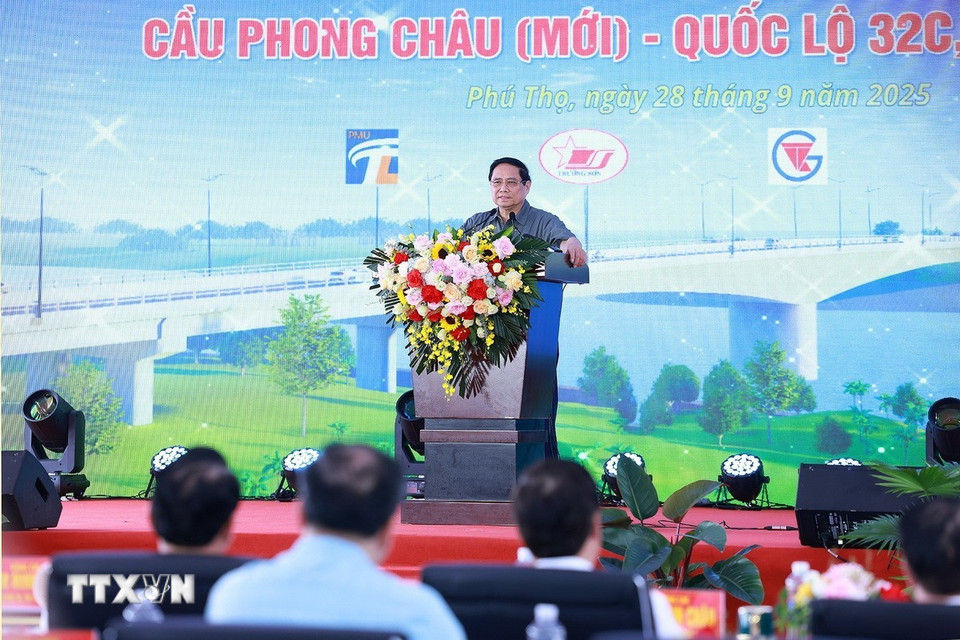 Khánh thành cầu Phong Châu mới trước thời hạn 3 tháng 4 556652000 1127326459603224 8686068647422866721 n