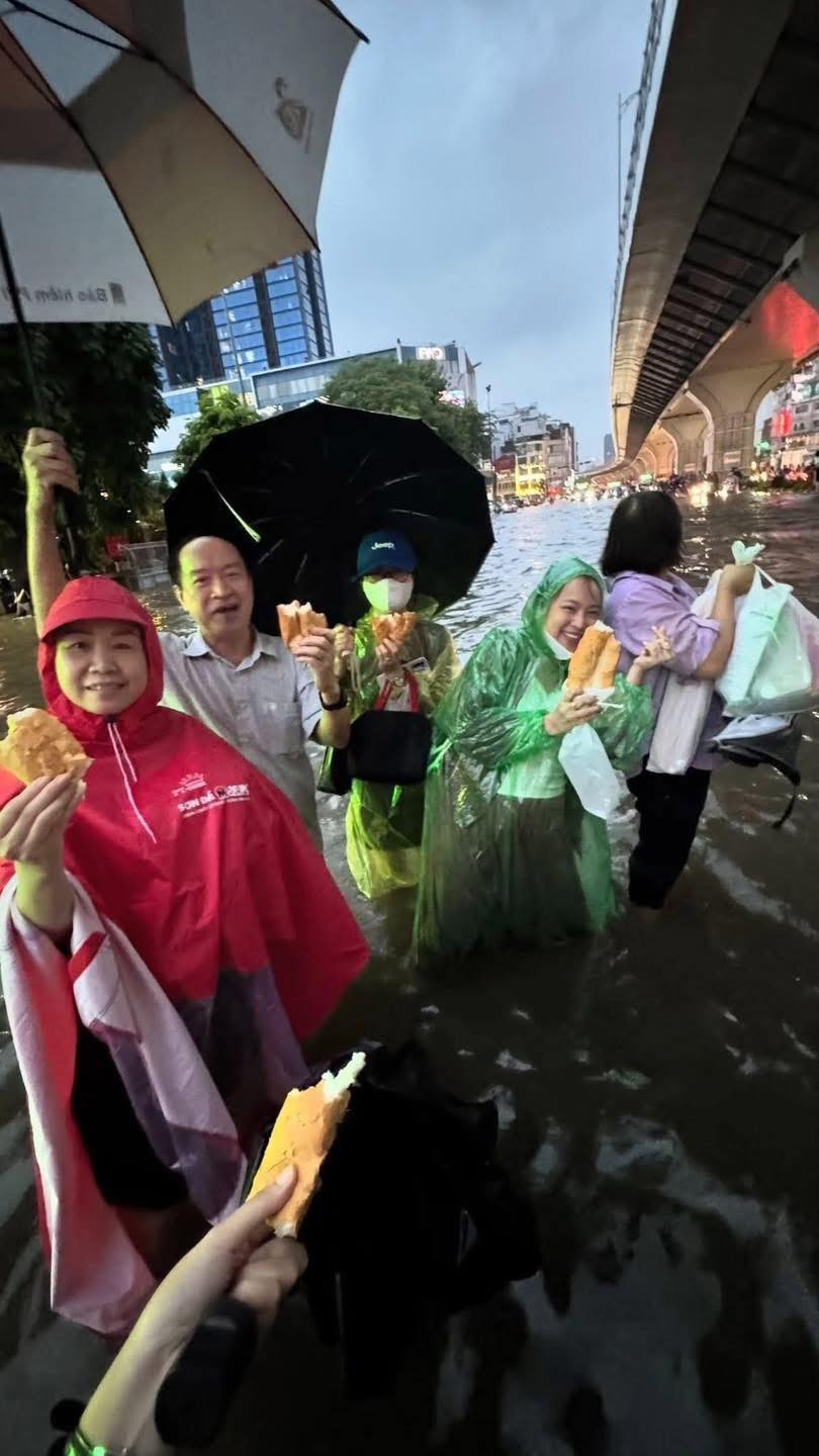 Khi lòng người ấm áp giữa cơn bão 2 557364245 1249161787256397 8824794296998222653 n
