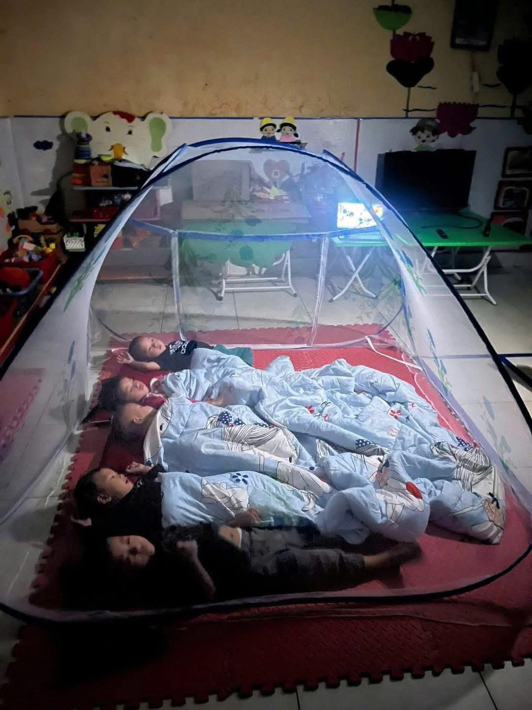 Cô trò Nà Hẩu chung tay vượt bão số 10 3 557466088 1224901346335089 761243295088160999 n