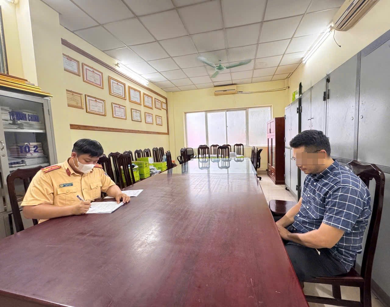 Thanh niên vi phạm giao thông với nữ quân nhân bị xử lý 3 557802717 1138728795024982 1829281478751663236 n
