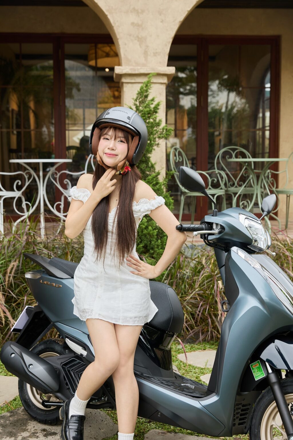 Sài Gòn Mưa Nắng: Cưỡi Honda Lead ABS Vượt Mọi Trở Ngại 2 556415745 1211808727637698 2182061491867033466 n