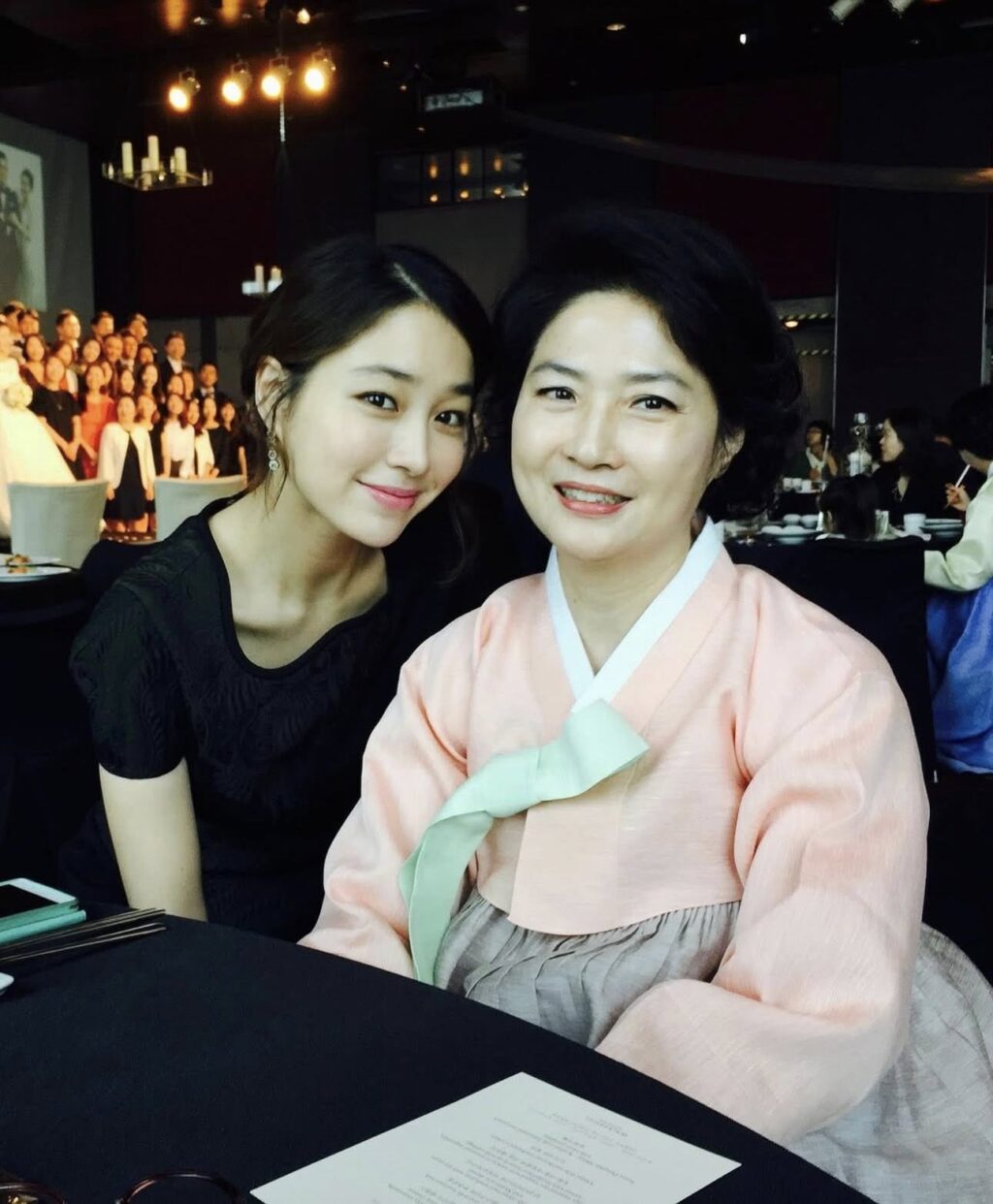 Lee Min Jung chia sẻ bí mật gia đình đầy cảm động 2 556551279 1100544352162764 5915150455747127667 n