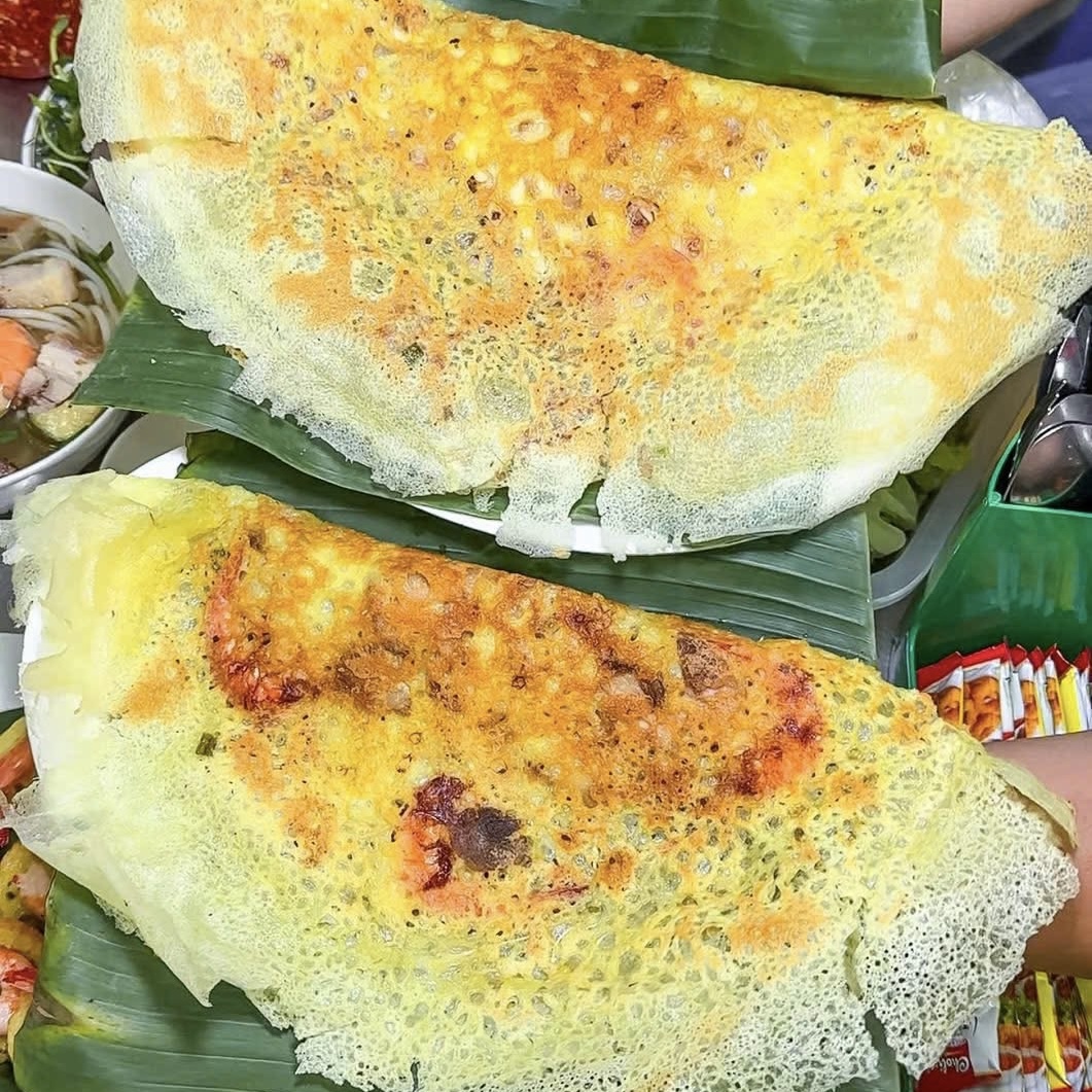 Khám Phá Bánh Xèo và Bánh Khọt Ngon Nhất Sài Gòn 3 556580644 821916993685698 624778113850029306 n