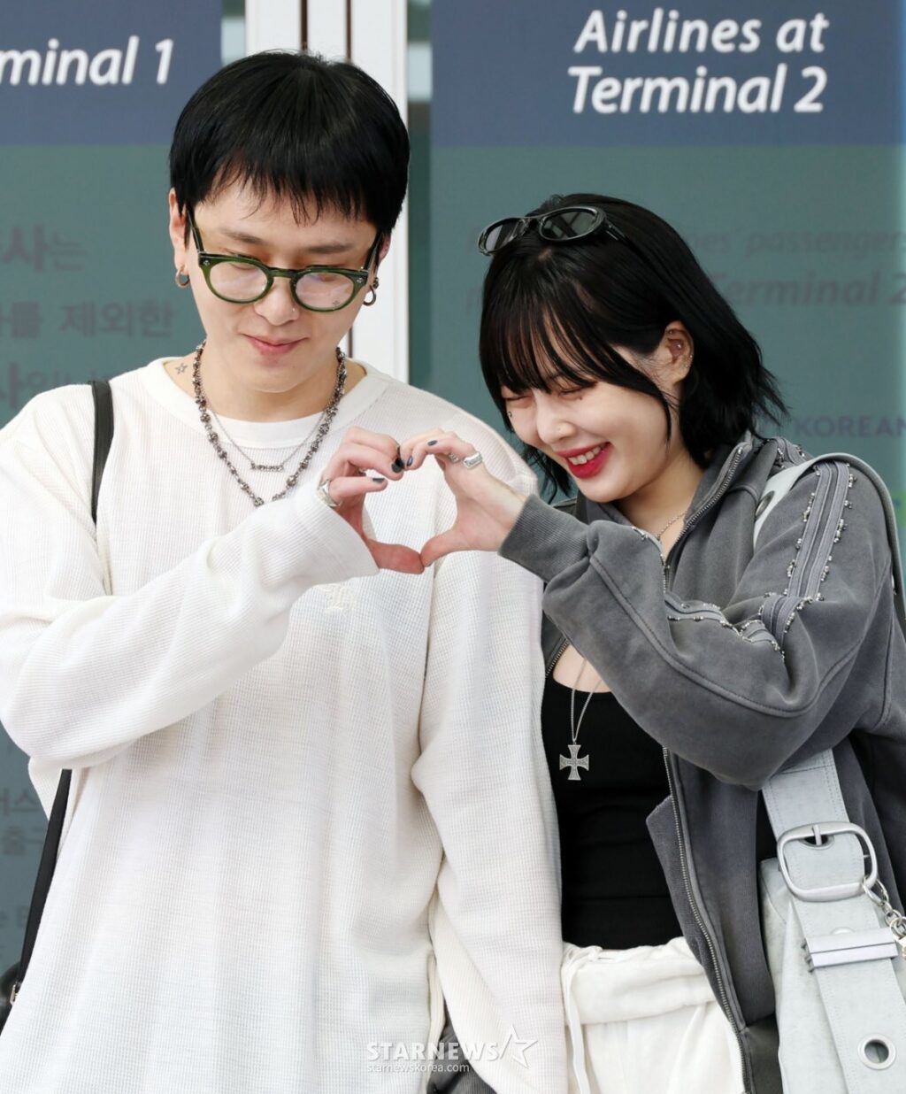HyunA và Yong Junhyung rạng rỡ trước kỷ niệm 1 năm kết hôn 2 556696211 1100197438864122 3687973097568045728 n