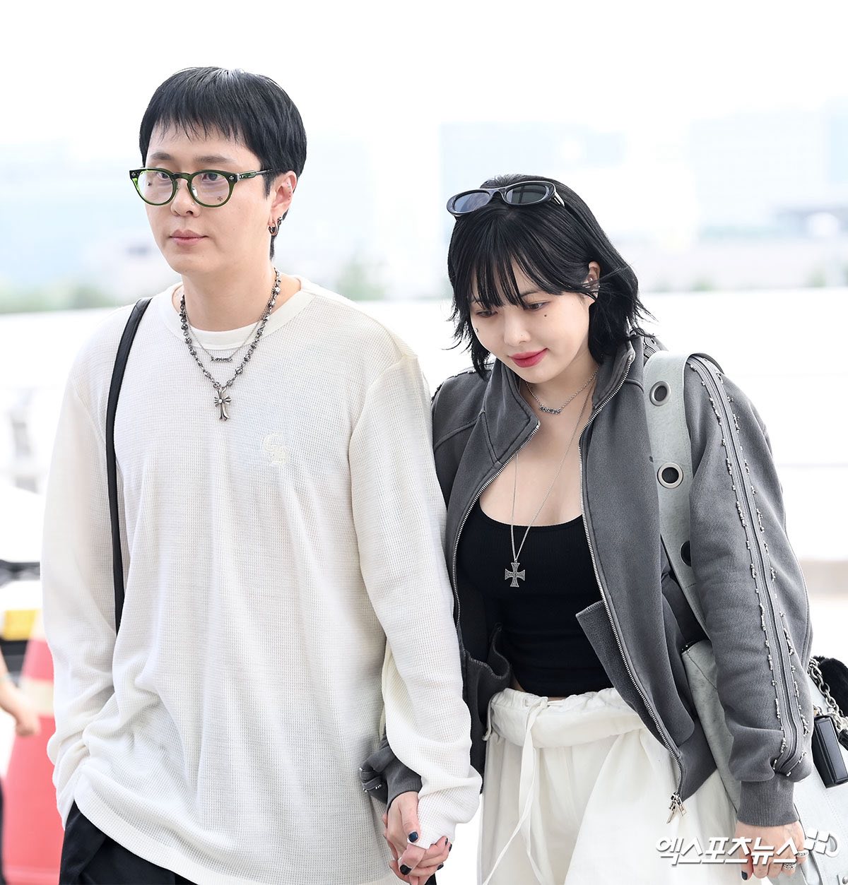 HyunA và Yong Junhyung rạng rỡ trước kỷ niệm 1 năm kết hôn 3 556799865 1100197732197426 1964283985060574672 n