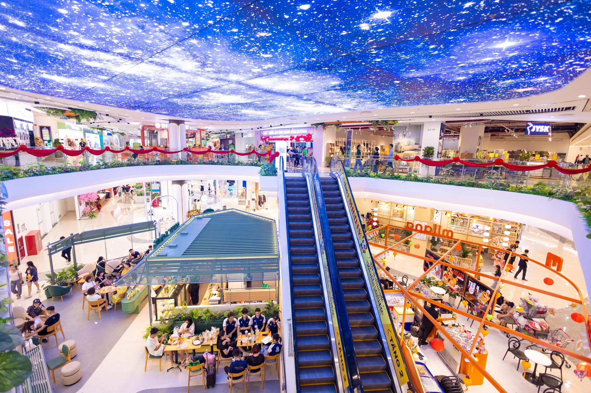 Khai Trương Vincom Mega Mall Ocean City: Điểm Đến Mới Tại Hà Nội 6 557432075 1131865345705561 8433273020743945946 n