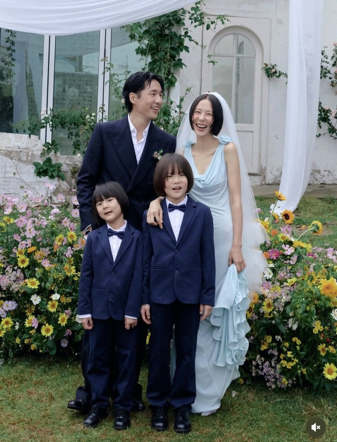 Diễn viên Lee Na Young tái hôn với ca sĩ My Q trong niềm hạnh phúc 4 557622082 1103459635204569 3767037783851596581 n