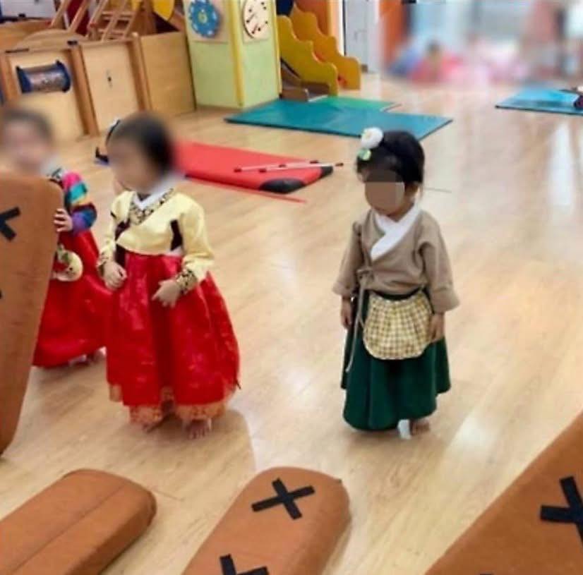 Kinh Nghiệm Chọn Hanbok Cho Trẻ Trong Lễ Trung Thu 2 557630114 1230944369064120 3084074771992181253 n