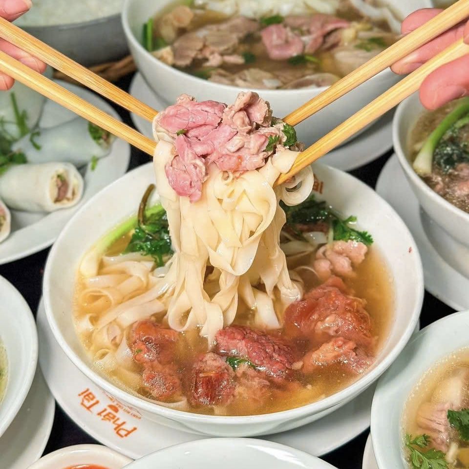 Khám Phá Phở Phát Tài - Tiên Tửu Phở Bắc Tại Sài Gòn 2 557733848 823666626844068 4028773347311284433 n