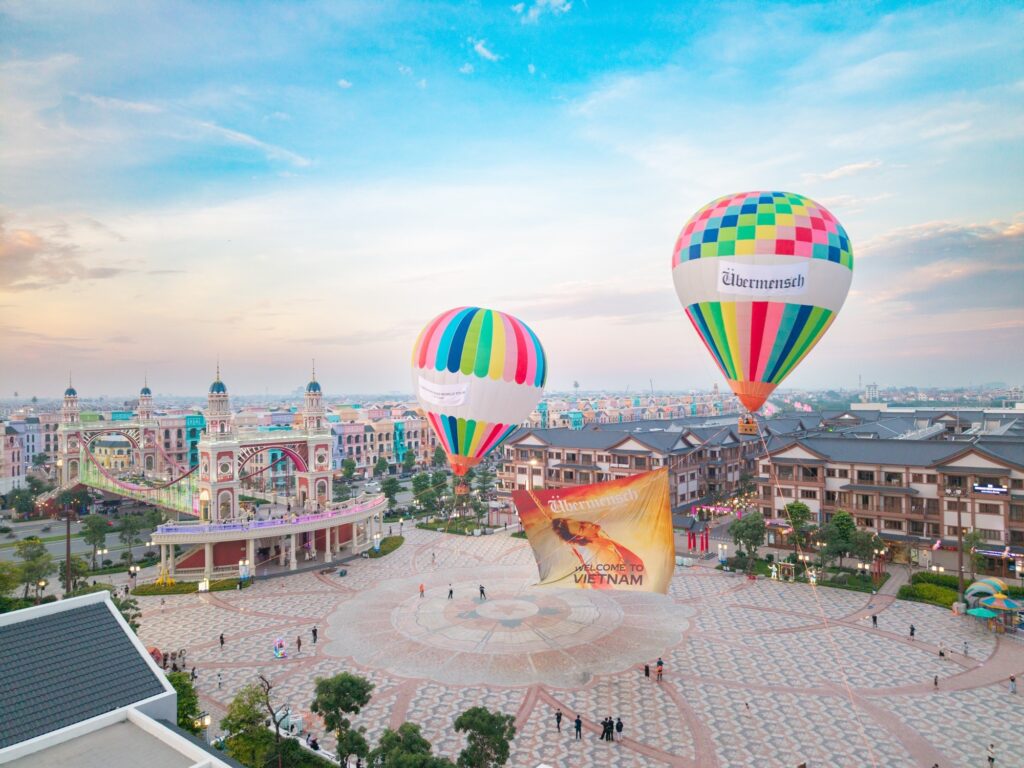 Khinh khí cầu G-Dragon lần đầu xuất hiện tại Vinhomes Oceanpark 2 557826268 1121423523431973 9054233704667195834 n