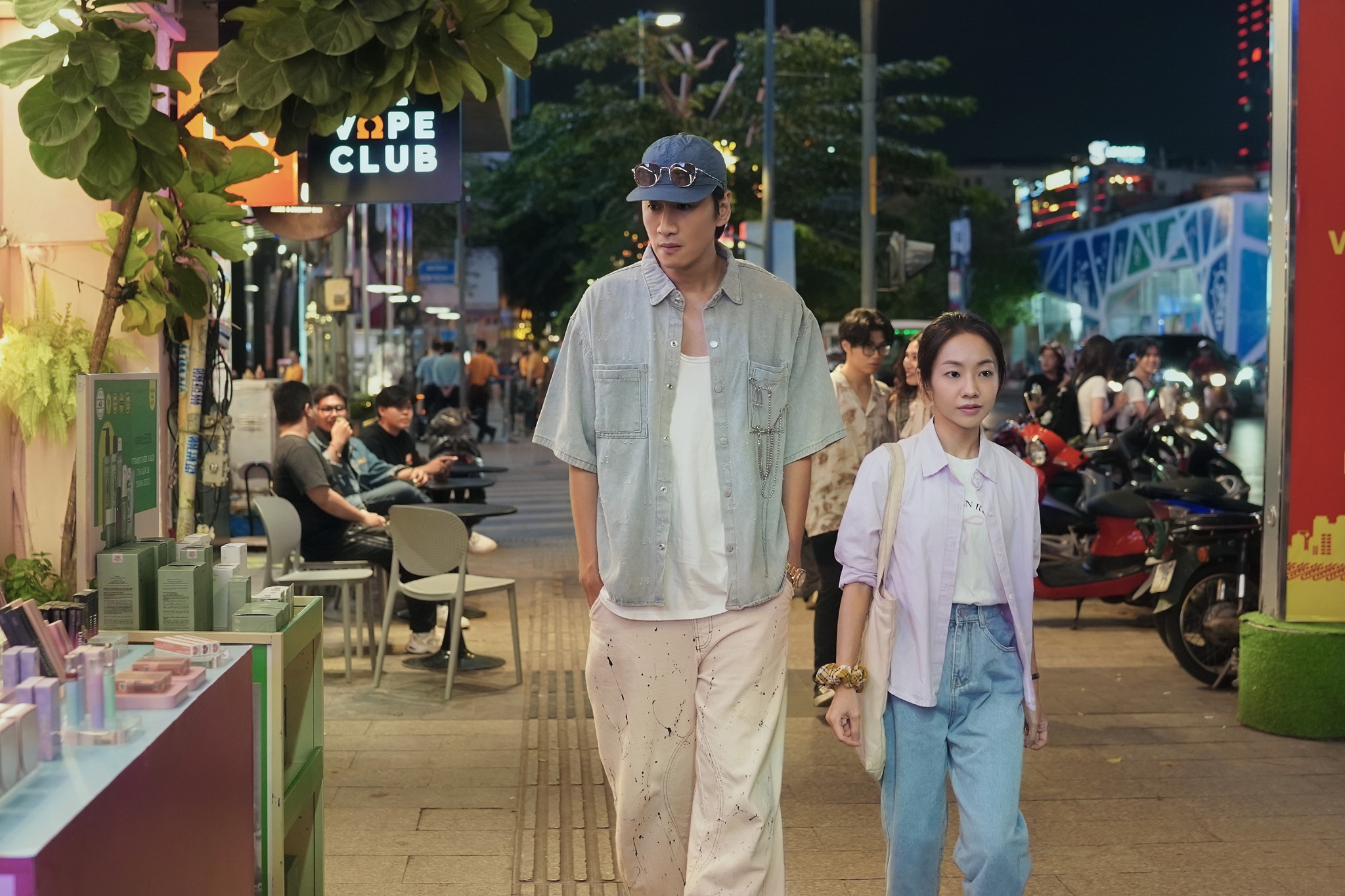 Cặp Đôi Lee Kwang Soo và Hoàng Hà Gây Sốt Màn Ảnh 2025 4 558281751 1331078805058929 3002954137268204656 n