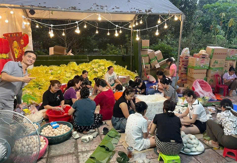 Hành động đẹp giữa mùa lũ: Những suất cơm ấm lòng từ Ninh Bình 5 558856126 1152214597104534 4038633929257884886 n
