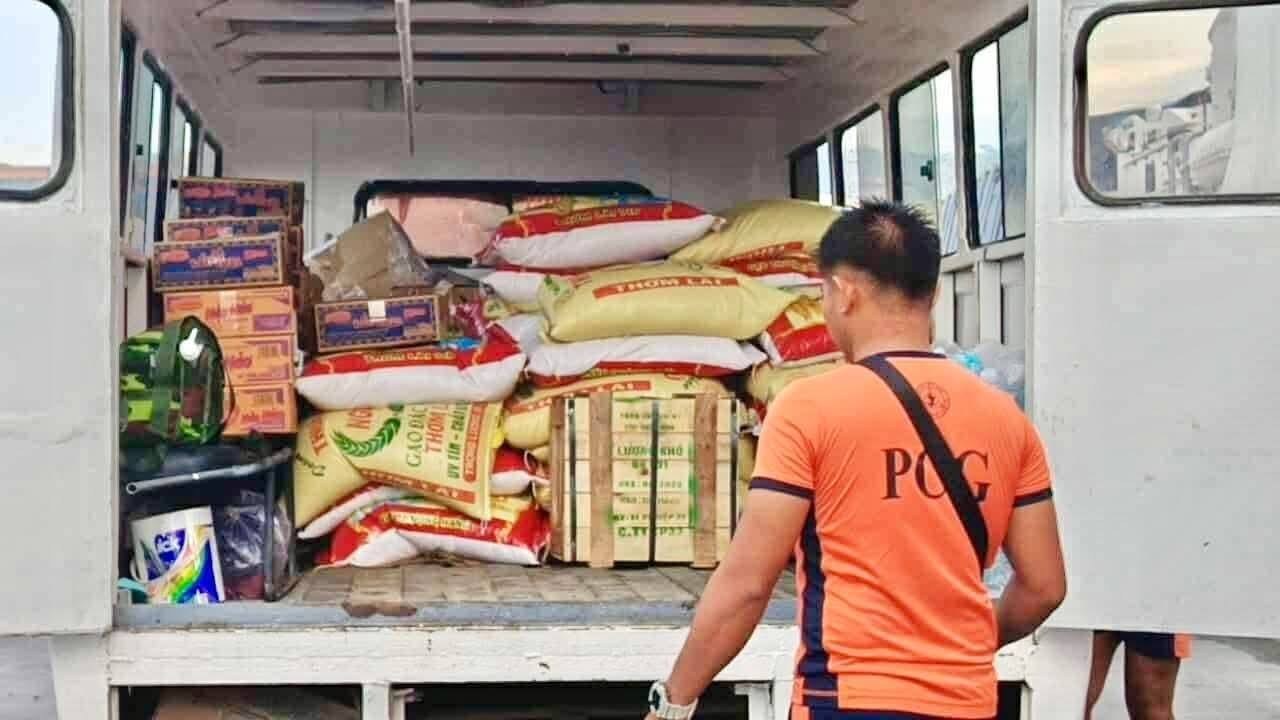 Cảnh sát biển Việt Nam hỗ trợ Philippines sau động đất mạnh 3 558898422 819703050579761 3645292936650697539 n
