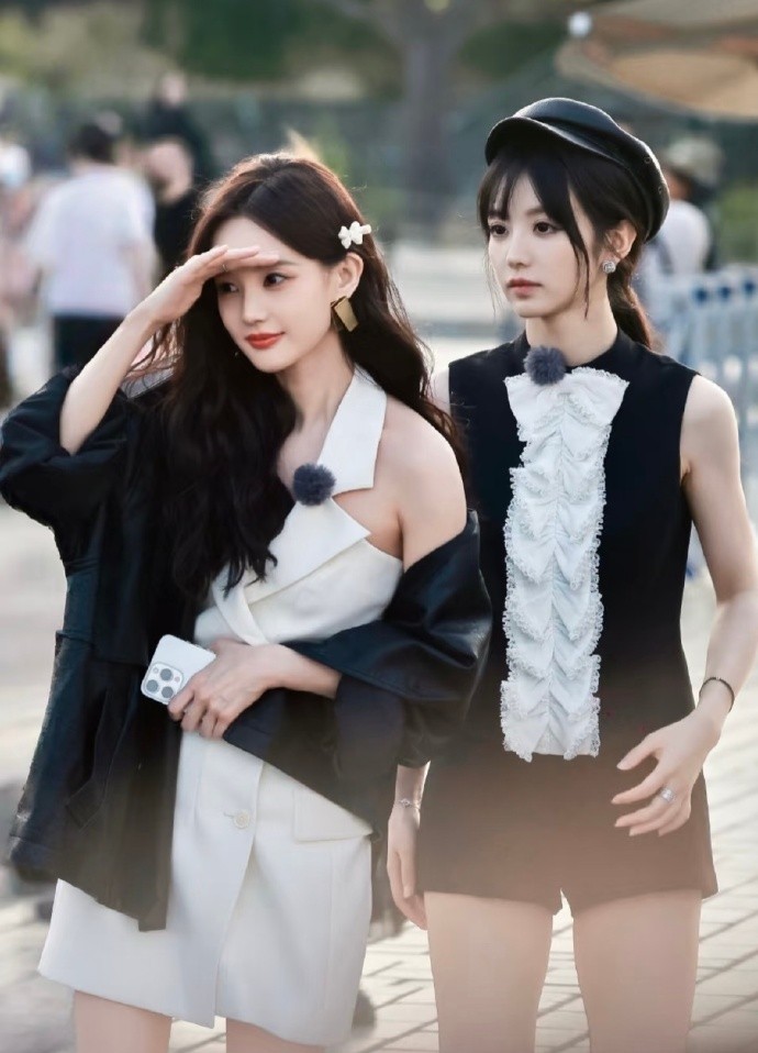 CP Nữ Nữ Độc Đáo Gây Chú Ý Tại Đêm Hội Weibo 5 558915569 783893661016539 6341297050732253168 n