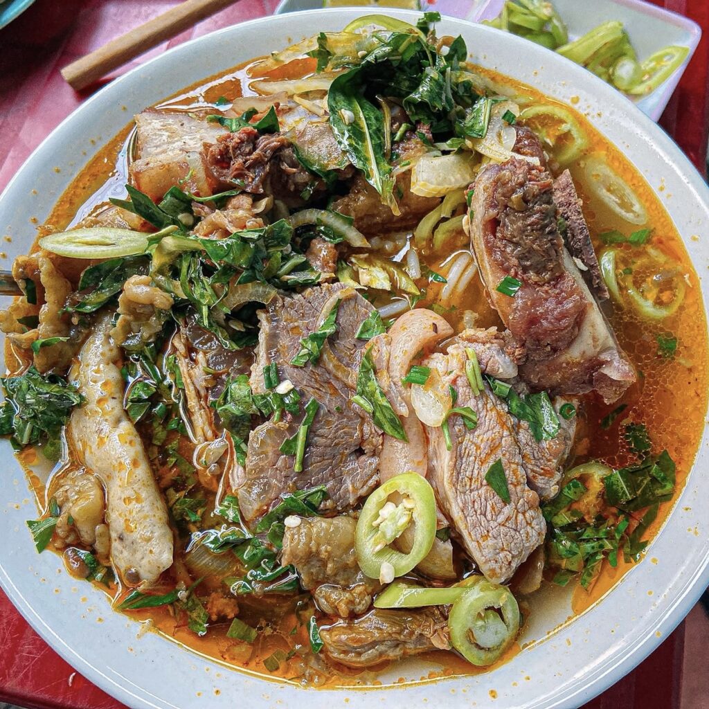 Khám Phá Bún Bò Anh Khôi - Hương Vị Huế Tại Sài Gòn 2 559094588 828208903056507 7305906473922889661 n