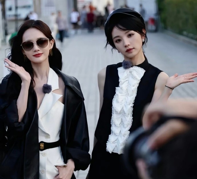 CP Nữ Nữ Độc Đáo Gây Chú Ý Tại Đêm Hội Weibo 3 559212052 783893537683218 1981716875770379271 n