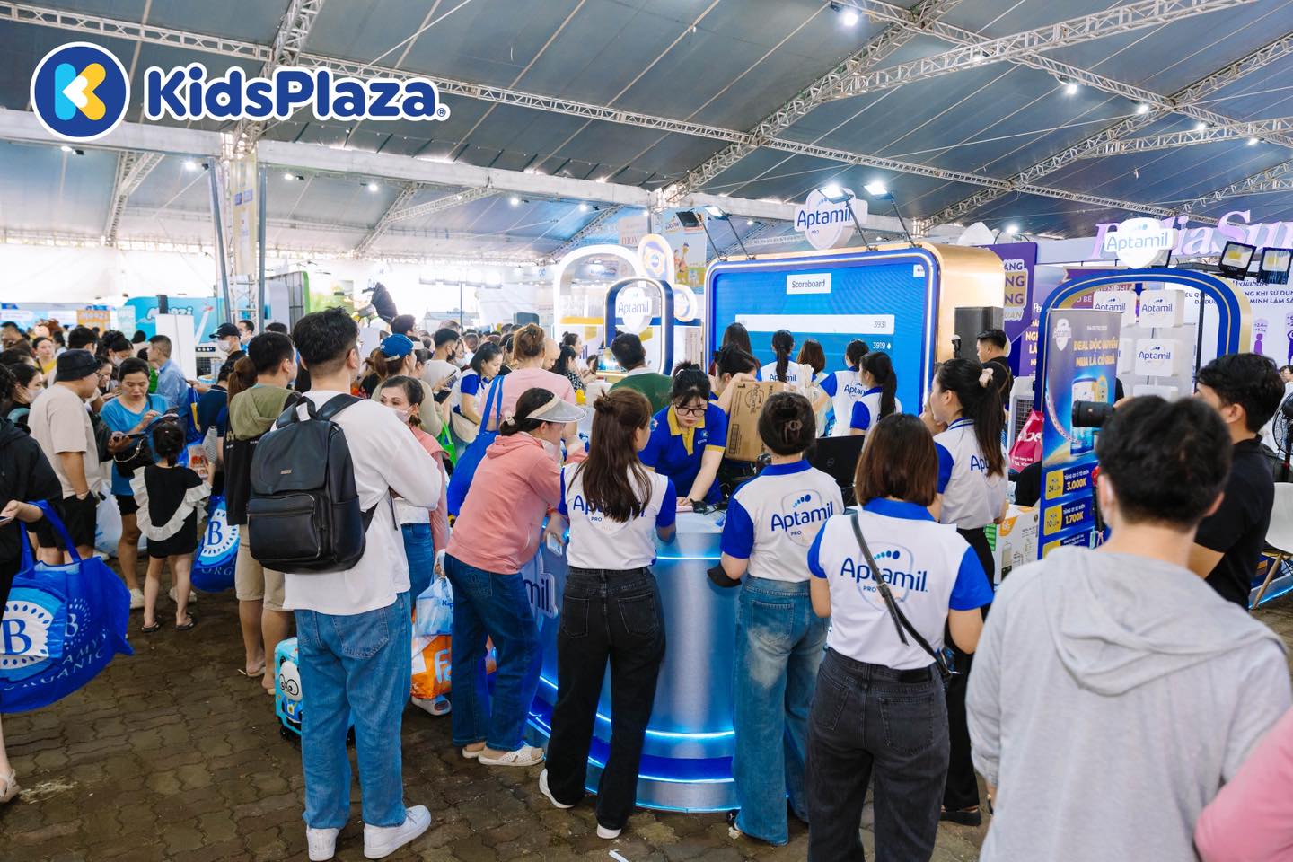 MegaSale Festival Mẹ Bầu & Em Bé Tại Hà Nội 6 559461890 1133169688908460 6974398185222275440 n