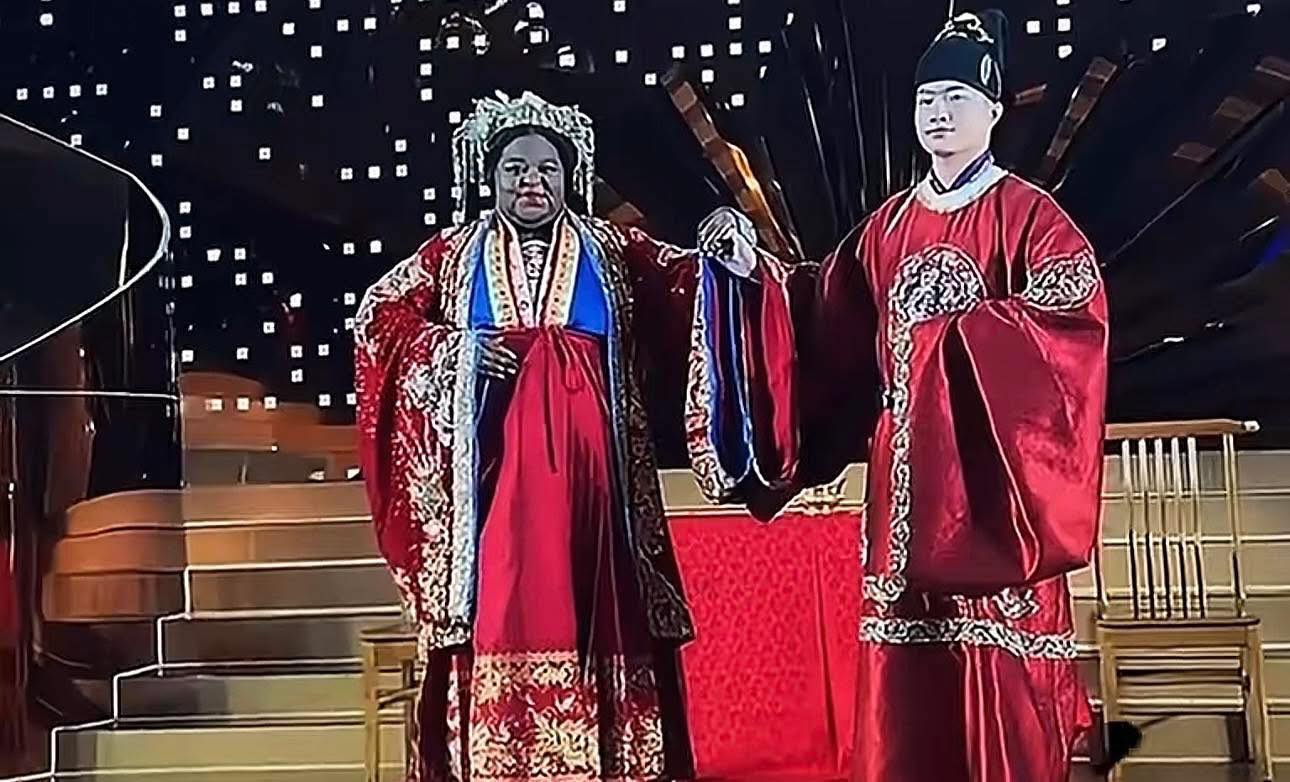 Chàng trai 27 tuổi kết hôn với phụ nữ 47 tuổi vì tình yêu 4 560259678 1234922065333017 5936988084859265365 n